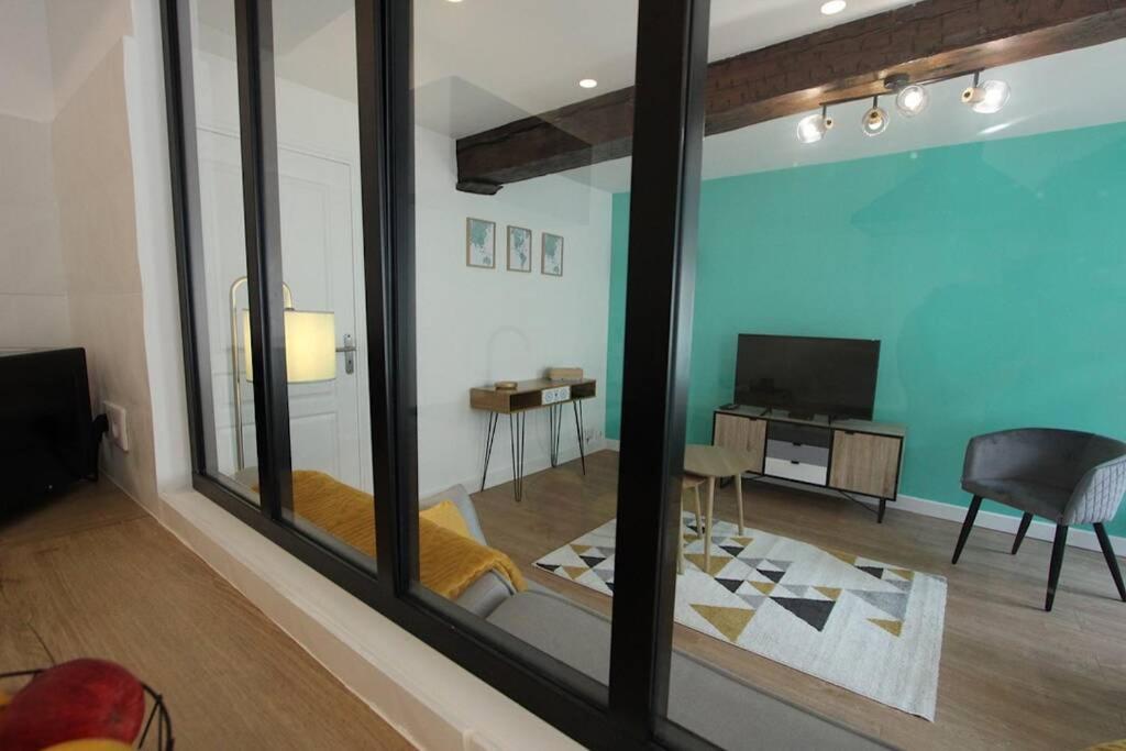 Appartement Centre De Valenciennes Entierement Equipe 64M2 Buitenkant foto