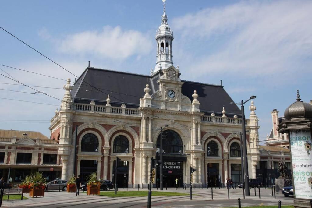 Appartement Centre De Valenciennes Entierement Equipe 64M2 Buitenkant foto